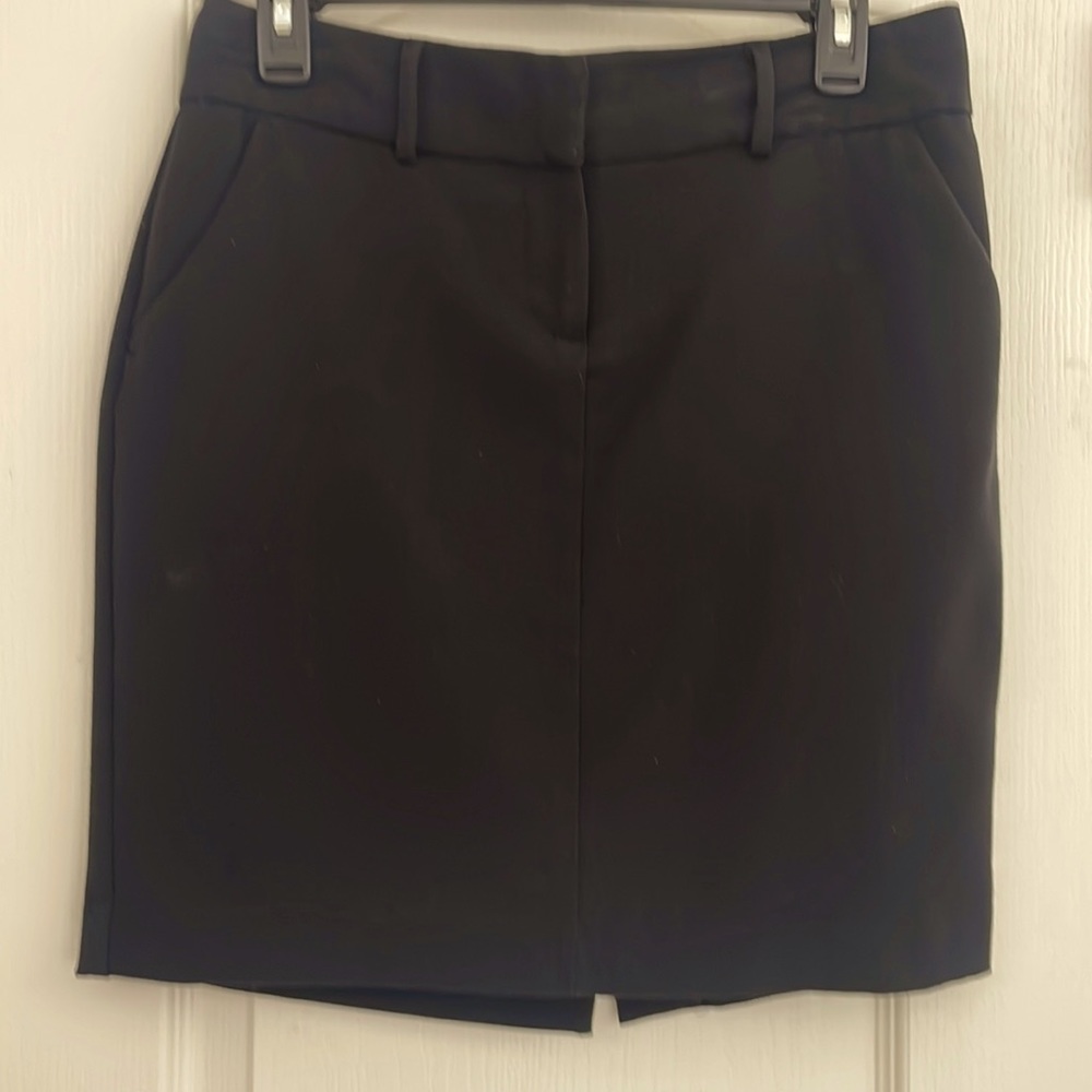 Old Navy pencil  black skirt
